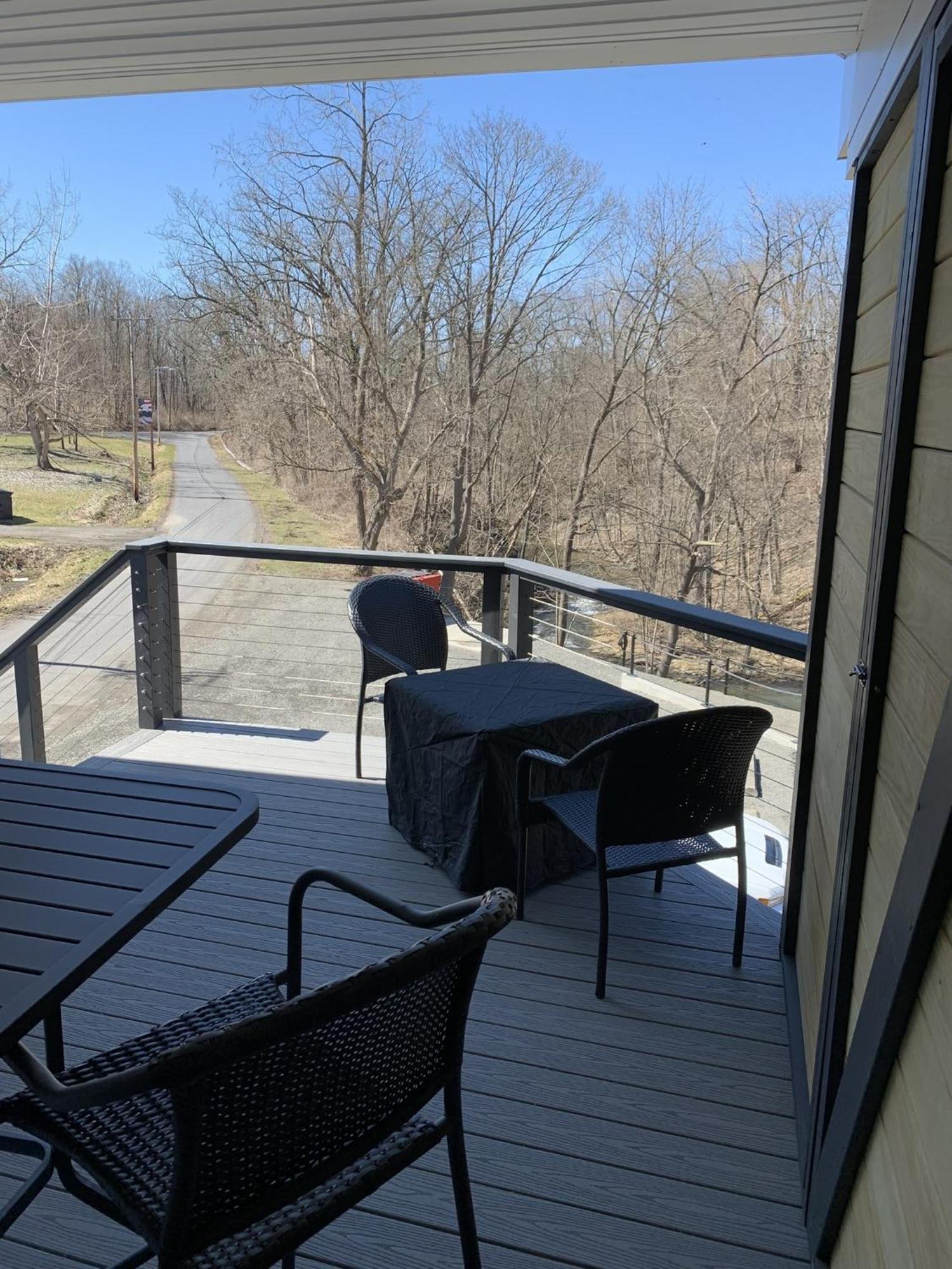 The Fallsview At Burdett Falls Room photo